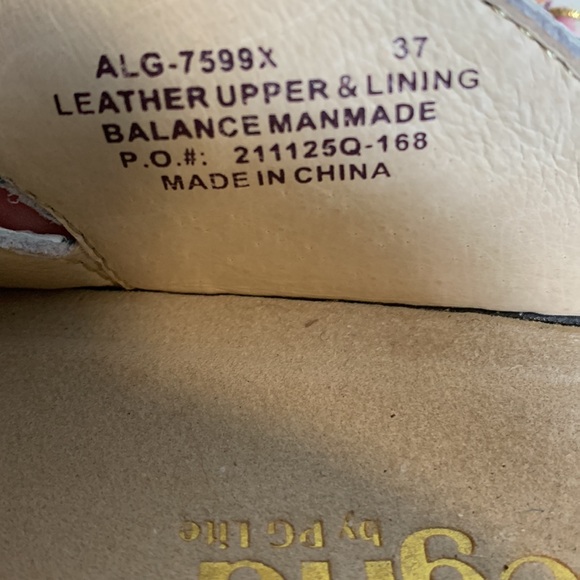 Alegria Cardinal Bird Print  Slip On Clogs Size 37 - Picture 10 of 11